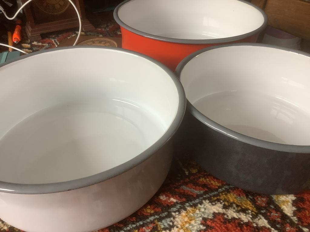 Nieuwe nest schalen in verschillende kleuren, Huis en Inrichting, Ophalen of Verzenden, Nieuw, Overige materialen, Schaal
