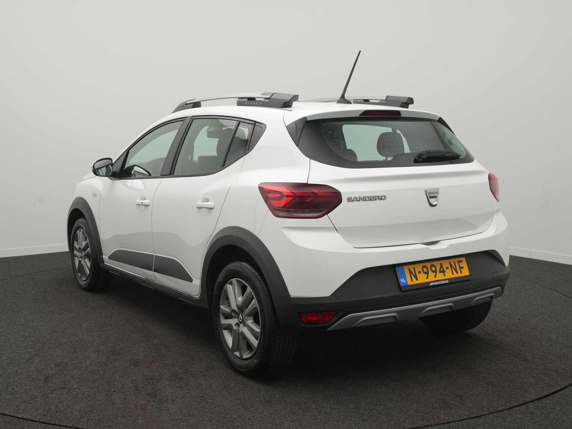 Dacia SANDERO Stepway TCe 90 Comfort - RIJKLAARPRIJS - Cruis, Voorwielaandrijving, 12 maanden, Wit, Origineel Nederlands