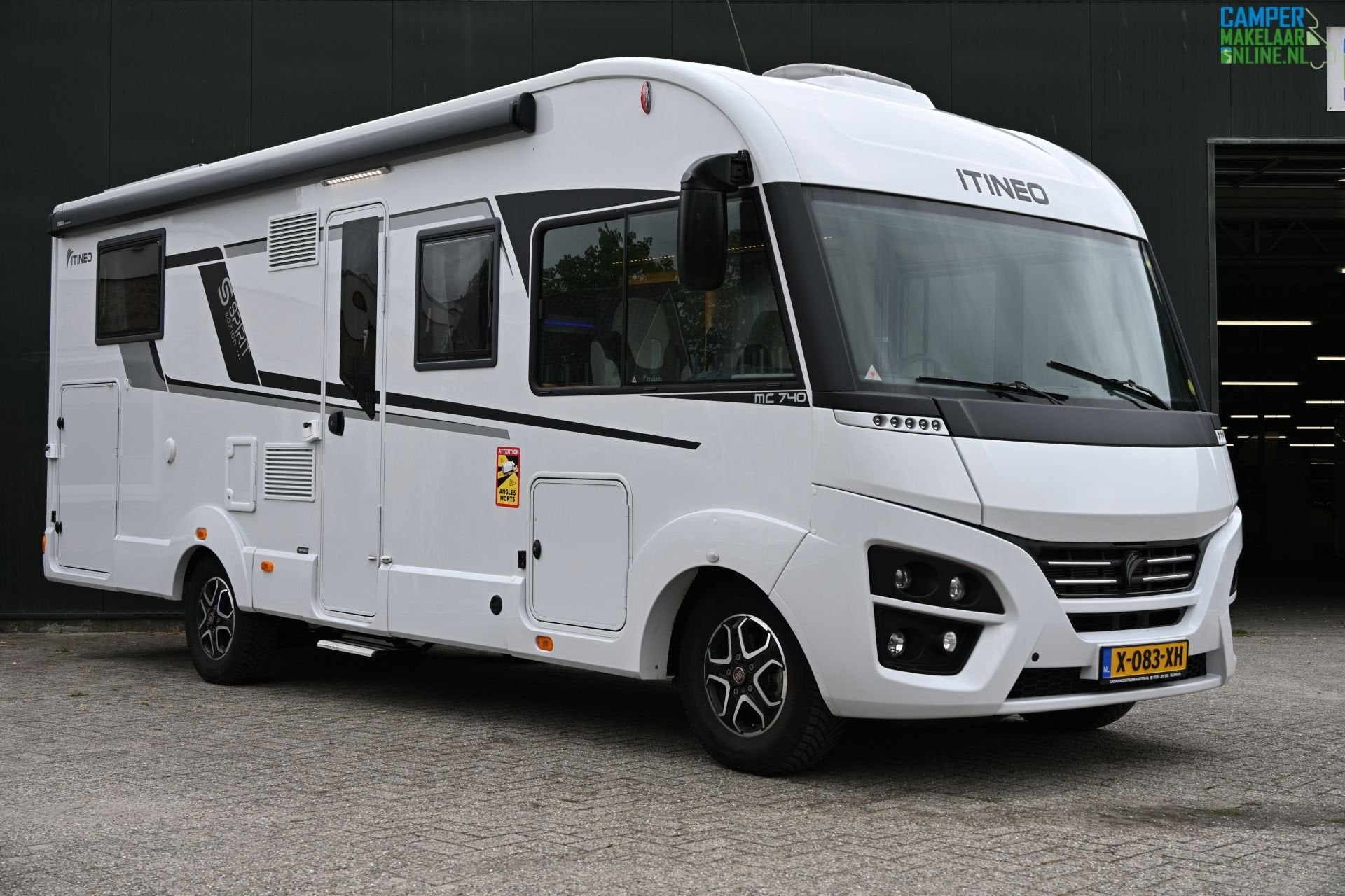 Itineo MC 740+ |Cas. Luifel|Level systeem|Max van, Caravans en Kamperen, Campers, Standaard zit, Bedrijf, Diesel, 7 tot 8 meter