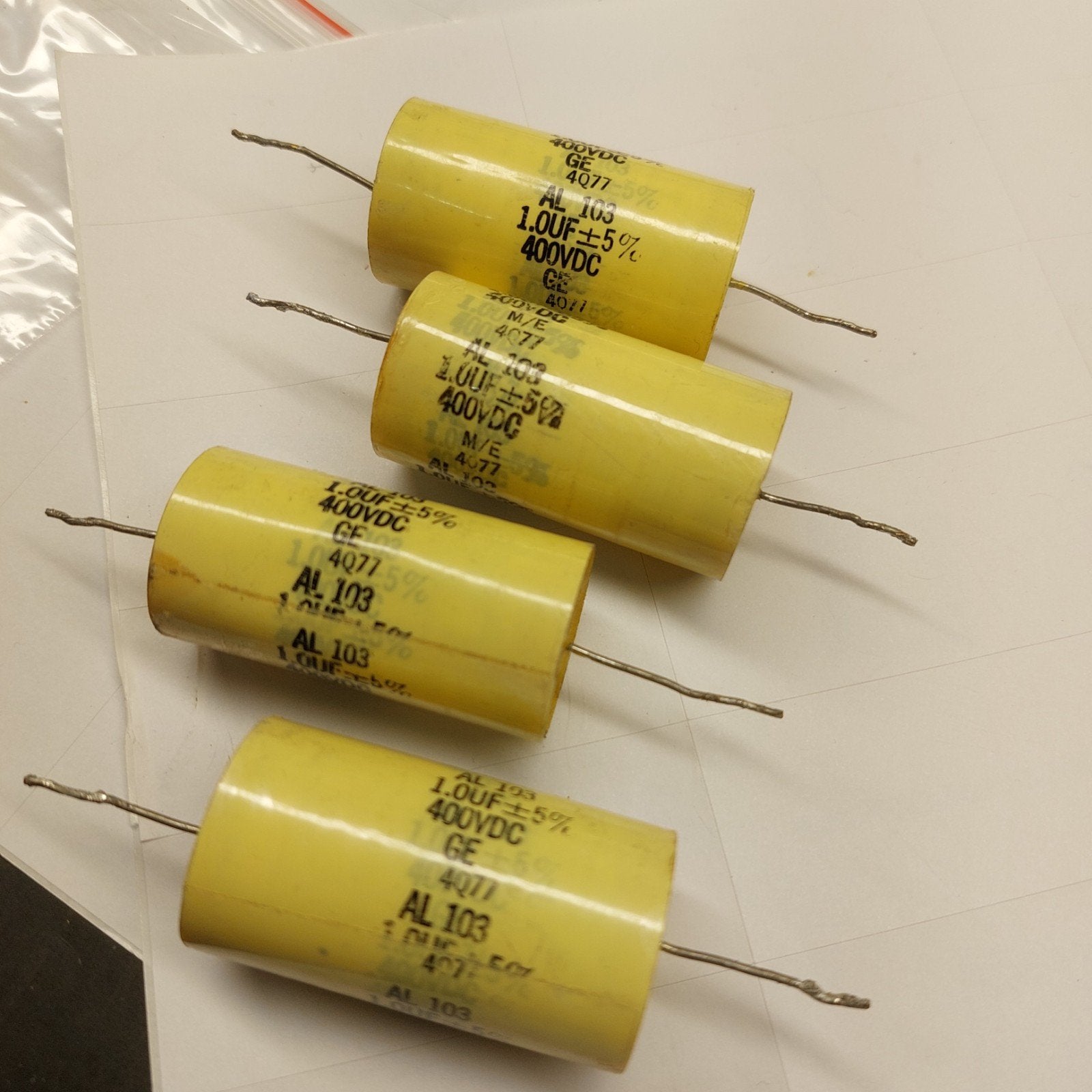 4x   Film Condensatoren GE 1.0µF 400VDC – Nagemeten!, Ophalen of Verzenden, Gebruikt