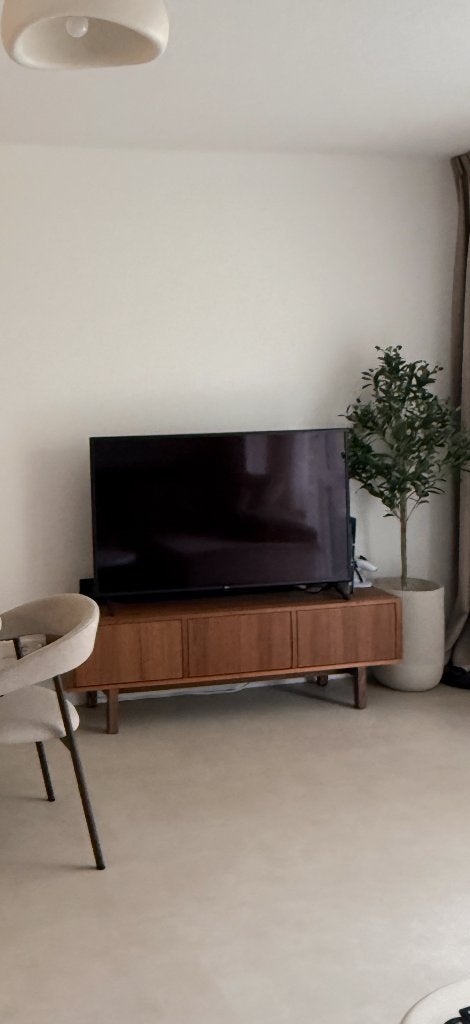 Tv meubel walnootfineer- IKEA STOCKHOLM, Huis en Inrichting, 150 tot 200 cm, Eikenhout, Zo goed als nieuw, Minder dan 100 cm