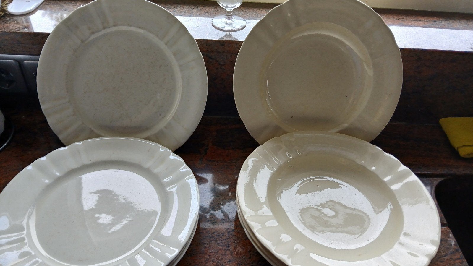Set van 8 antieke Maastricht borden, Made in Holland, Antiek en Kunst, Antiek | Servies los, Ophalen of Verzenden