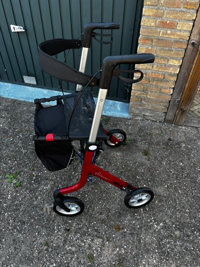 Rollator lichtgewicht voor lange mensen te koop, Diversen, Rollators, Ophalen, Opvouwbaar, Gebruikt