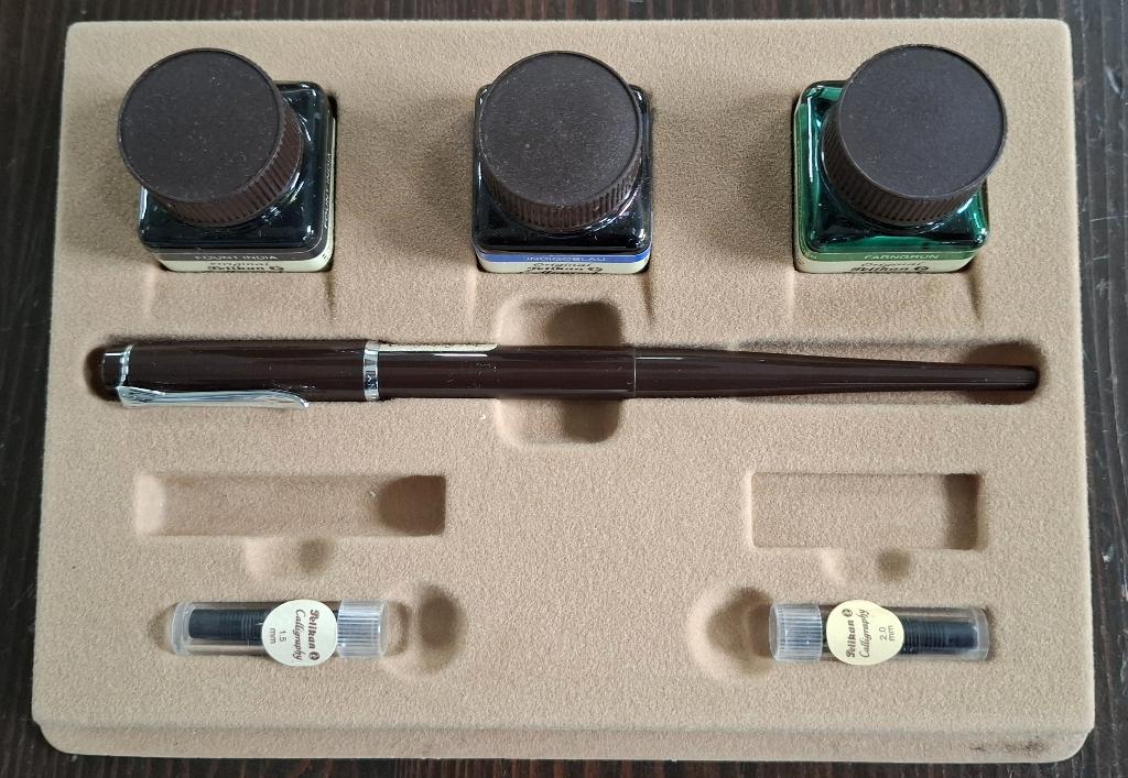 Pelikan Calligrafie MC 110 set (kalligrafie set) + oefenblok, Ophalen of Verzenden