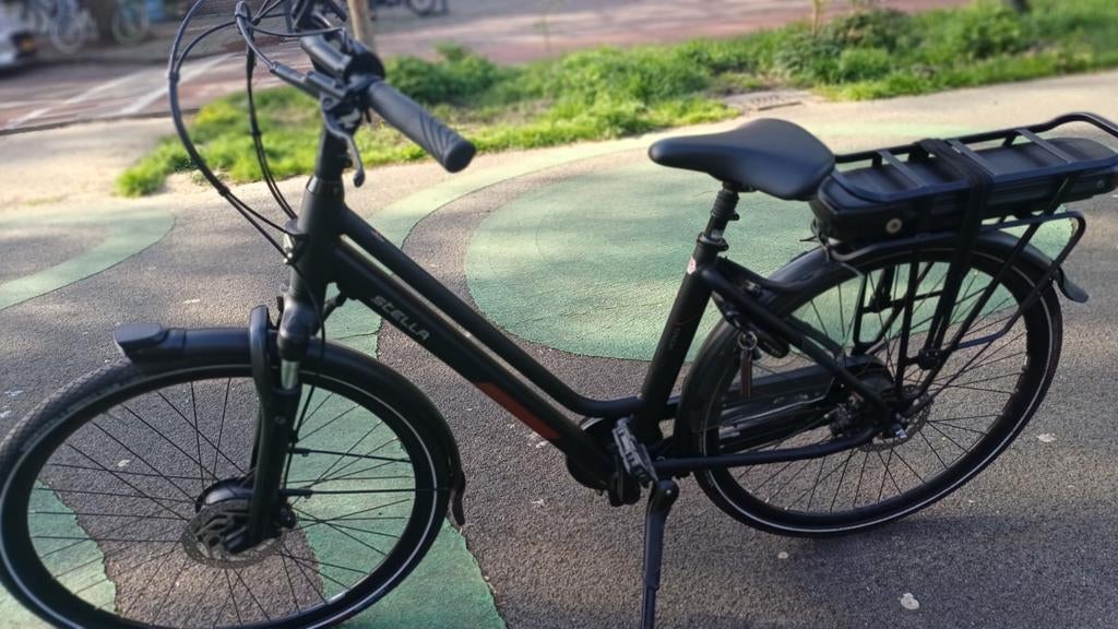 Goed werkende Stella fiets, netjes, 6789 km gereden, Ophalen of Verzenden