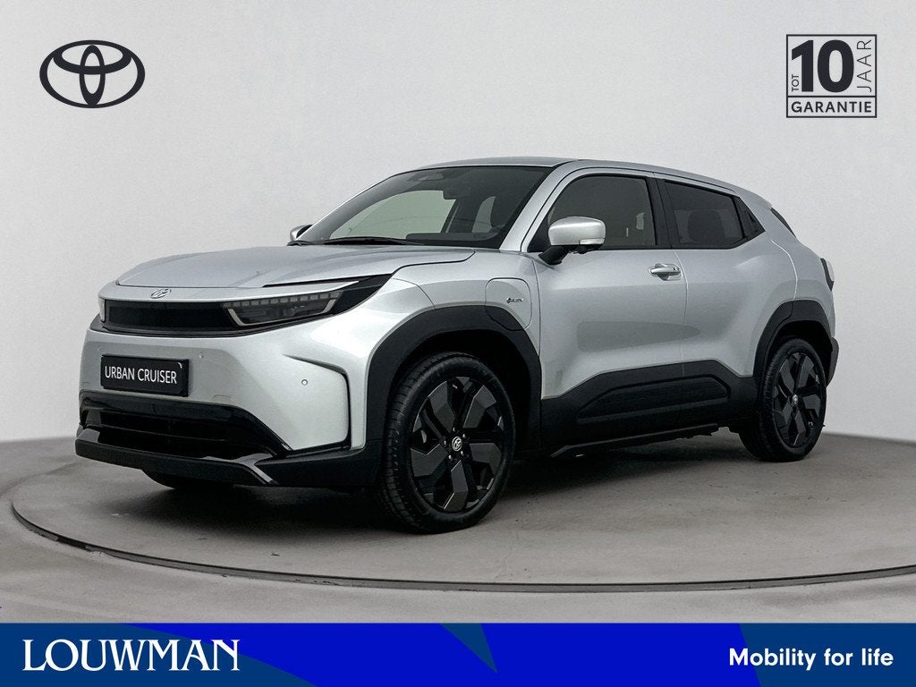 Toyota Urban Cruiser Executive 61 kWh | Apple Carplay & Andr, Auto's, Toyota, 12 maanden, Zwart, Leder en Stof, Urban Cruiser