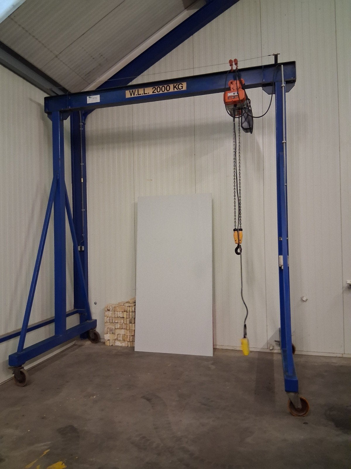 portaalkraan 2 ton met elektrische kettingtakel, Ophalen, Gebruikt, Elektrisch