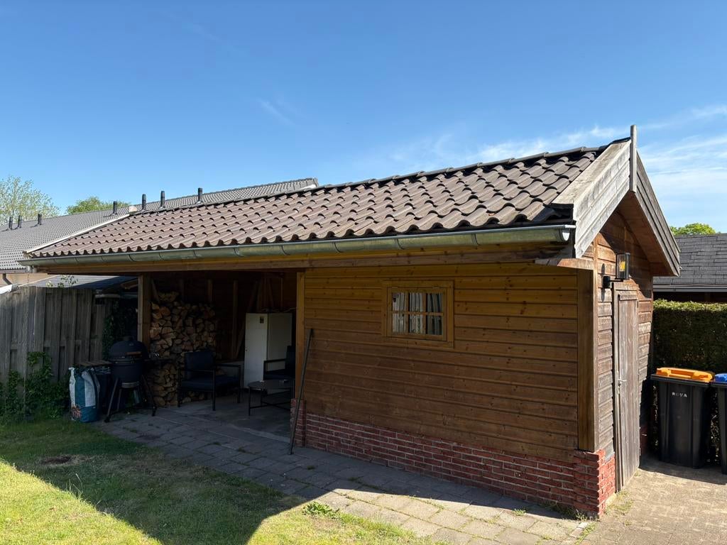 Tuinhuis met schuurtje, Ophalen, 200 tot 400 cm, 250 tot 500 cm, Zo goed als nieuw