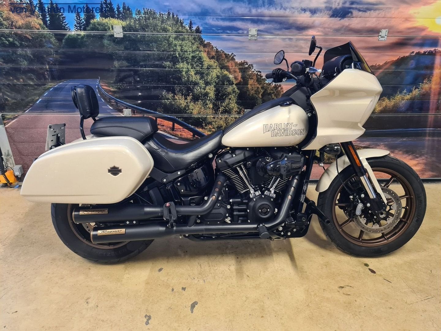 HARLEY-DAVIDSON 5HD LOW RIDER ST FXLRST (bj 2023), Motoren, Motoren | Harley-Davidson, 2 cilinders, HARLEY-DAVIDSON, Chopper, Bedrijf