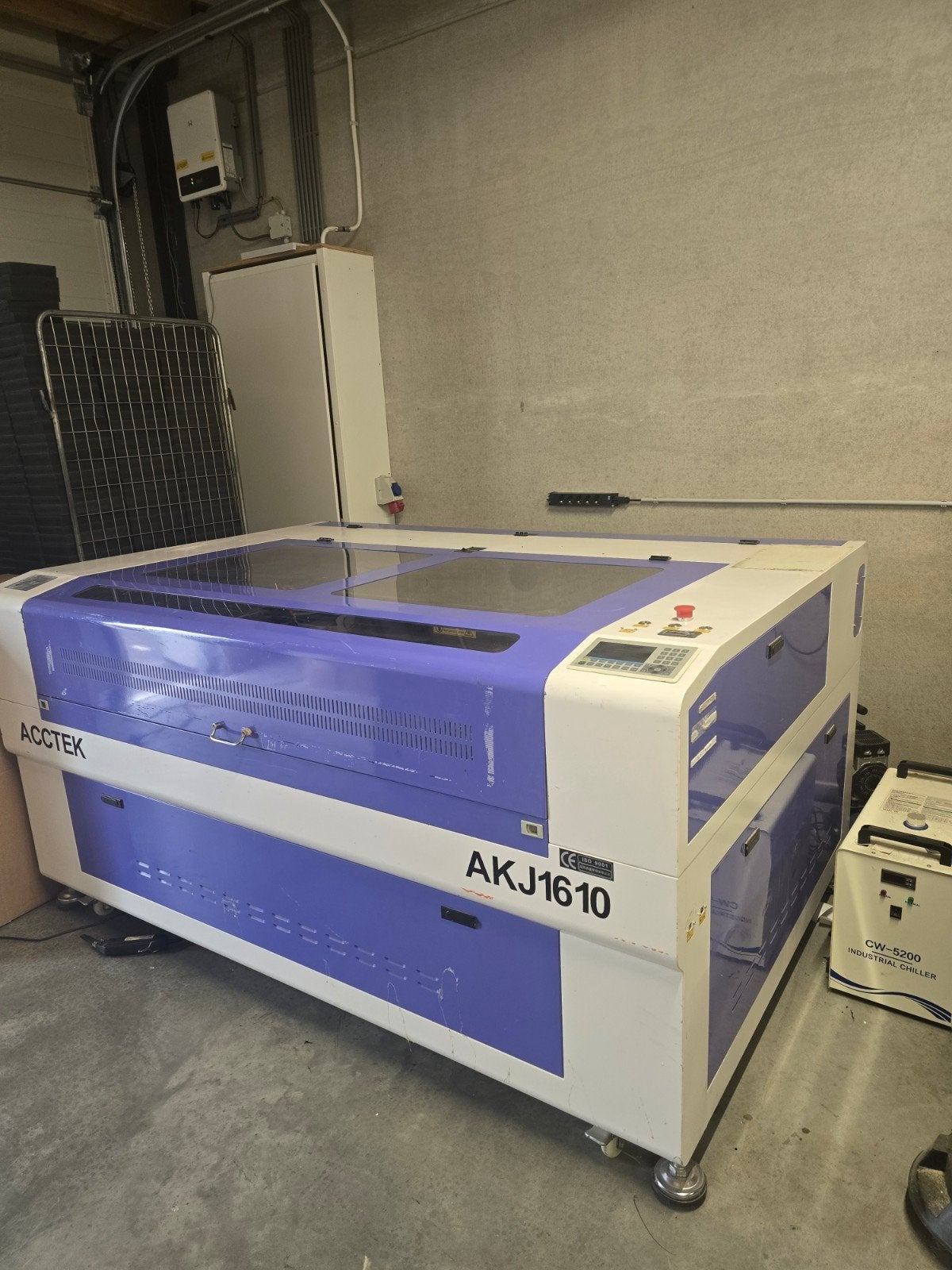 AccTek AKJ1610 CO2 Lasersnijder met CW-5200 Chiller, Zakelijke goederen, Machines en Bouw | Industrie en Techniek, Ophalen