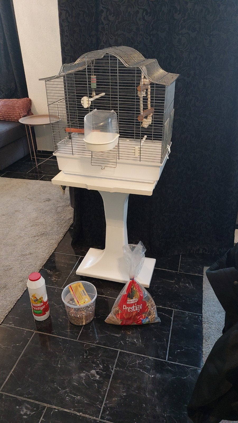 te koop gebruikt vogelkooi met standaard op wielen, Ophalen, Gebruikt, Metaal, Vogelkooi