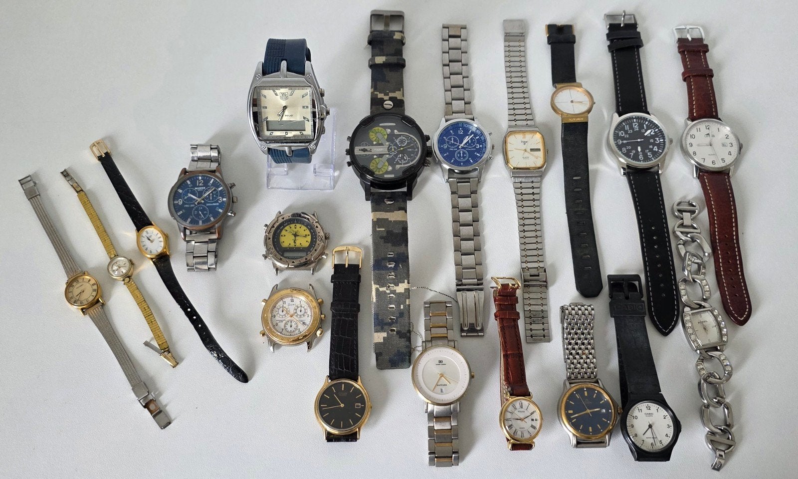 19 horloges, diverse merken., Sieraden, Tassen en Uiterlijk, Horloges | Dames, Overige merken, Overige materialen, Polshorloge