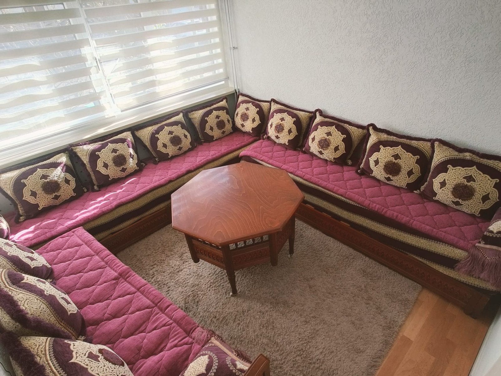 Mooie Marokkaanse zithoek met salontafel, Ophalen, Hout, Hoekbank, 300 cm of meer