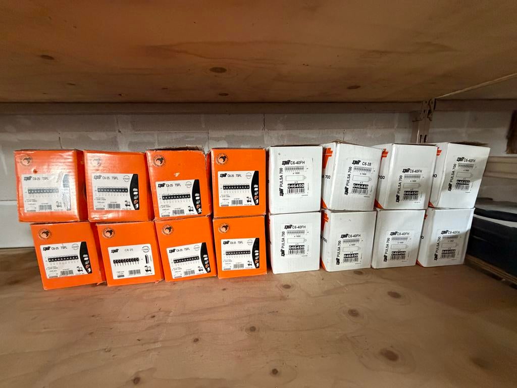Spit pulsa schiethamernagels 40 en 25 mm, Ophalen of Verzenden, Nieuw, Minder dan 50 mm, Spijkers