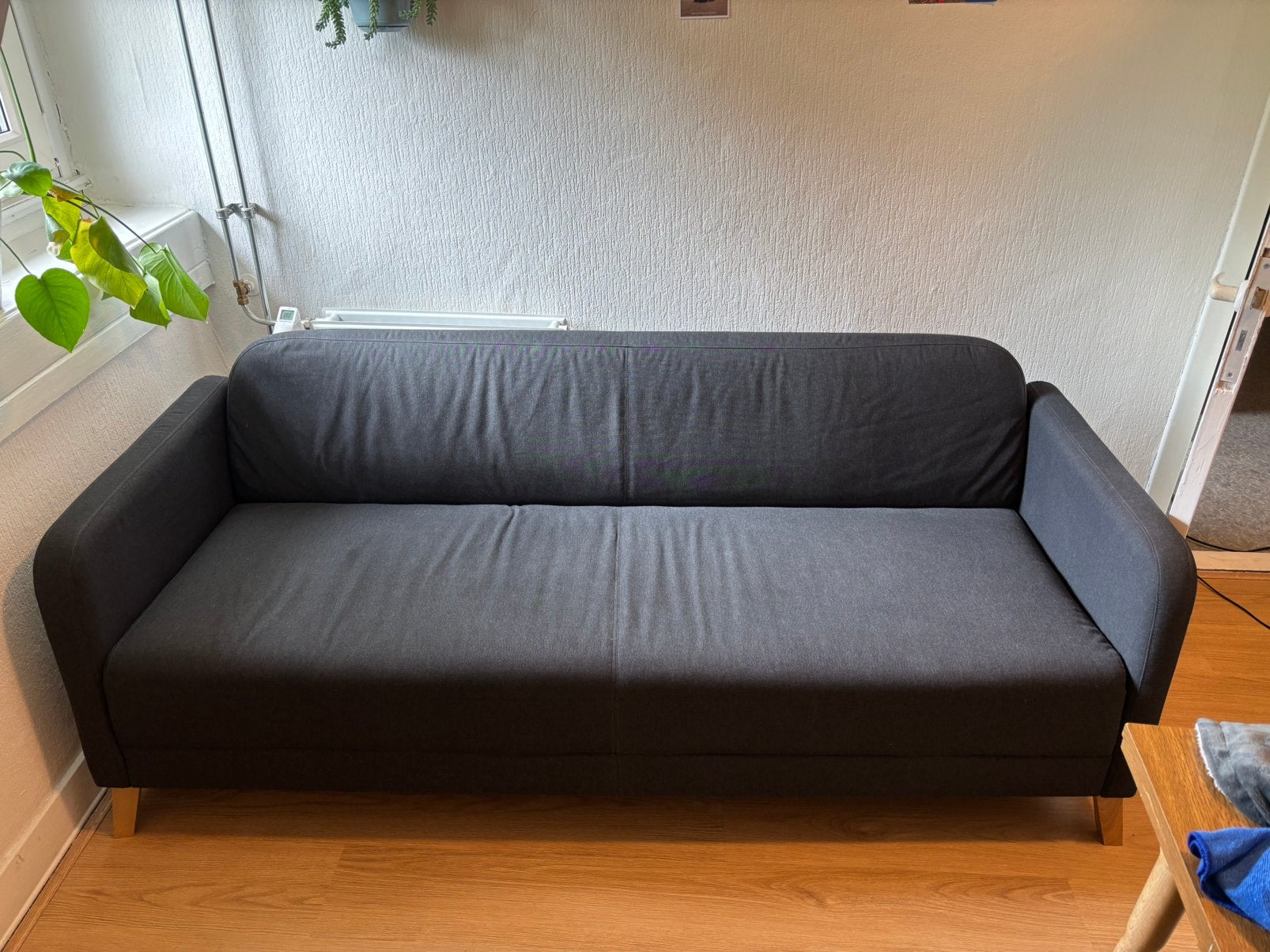 Sofa in dark grey, Ophalen, Zo goed als nieuw, Driepersoons, 150 tot 200 cm