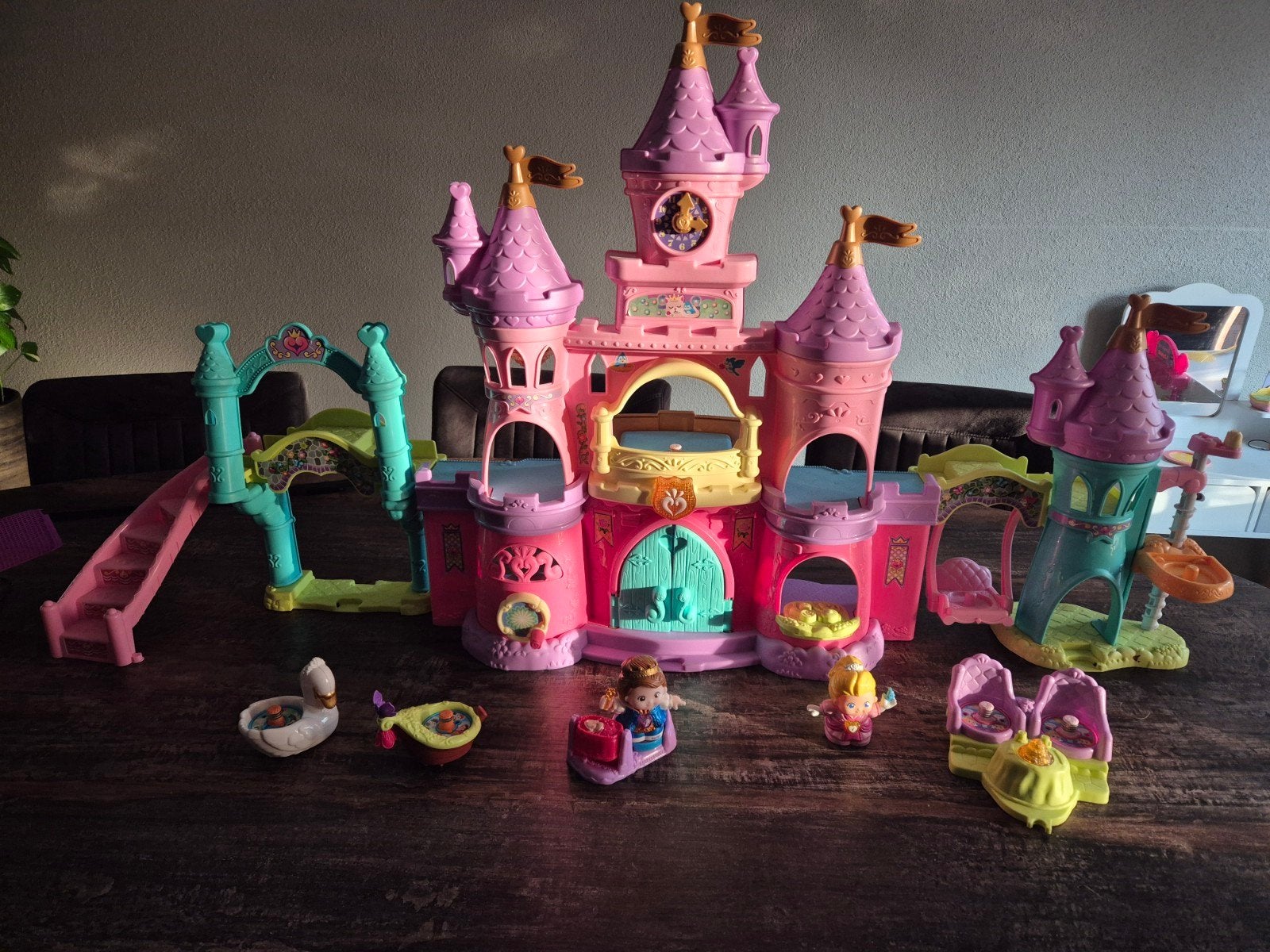 Vtech vrolijke vriendjes kasteel, Ophalen, Gebruikt