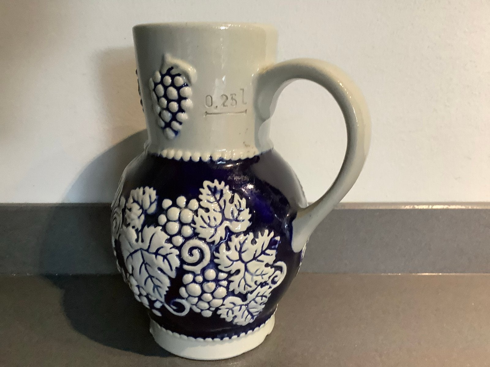 Gluhwijn kannetje Marzi en Remy westerwald druiven vintage, Antiek en Kunst, Ophalen of Verzenden