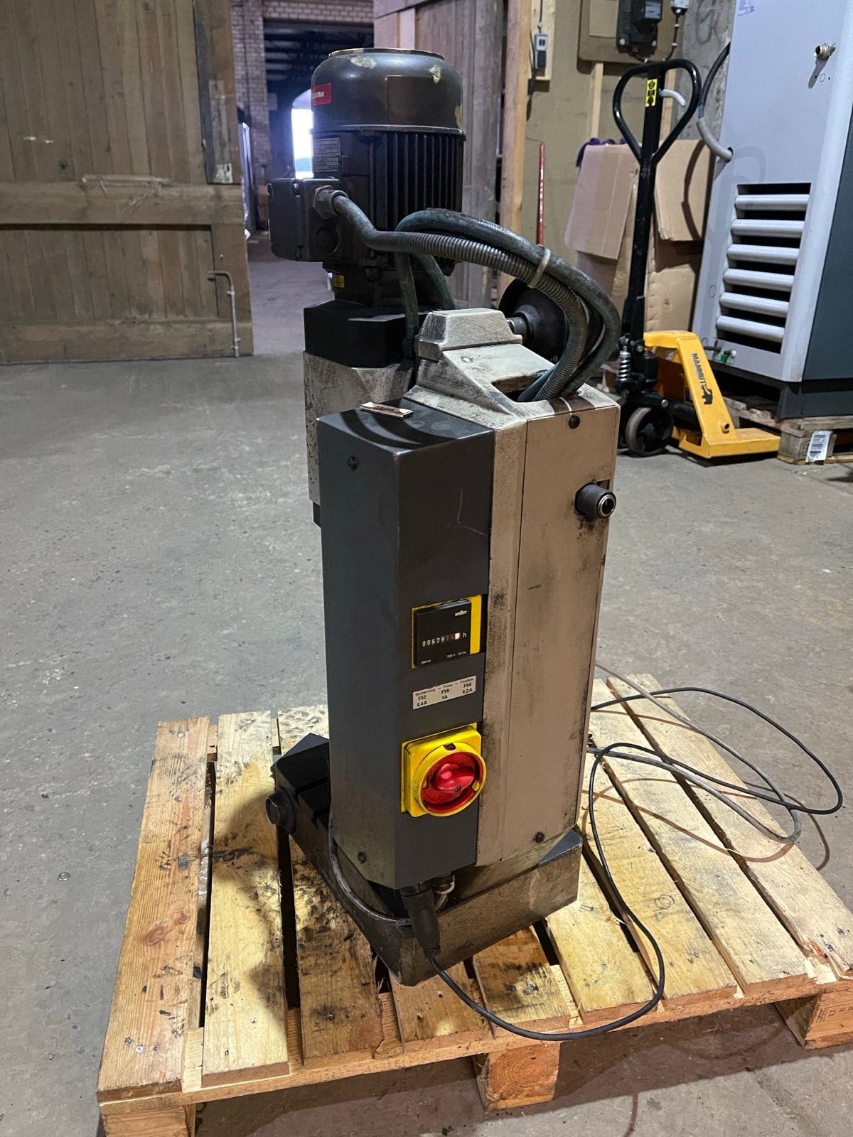 Bodmer-Küsnacht Boor- en Tapmachine Typ 008, Ophalen