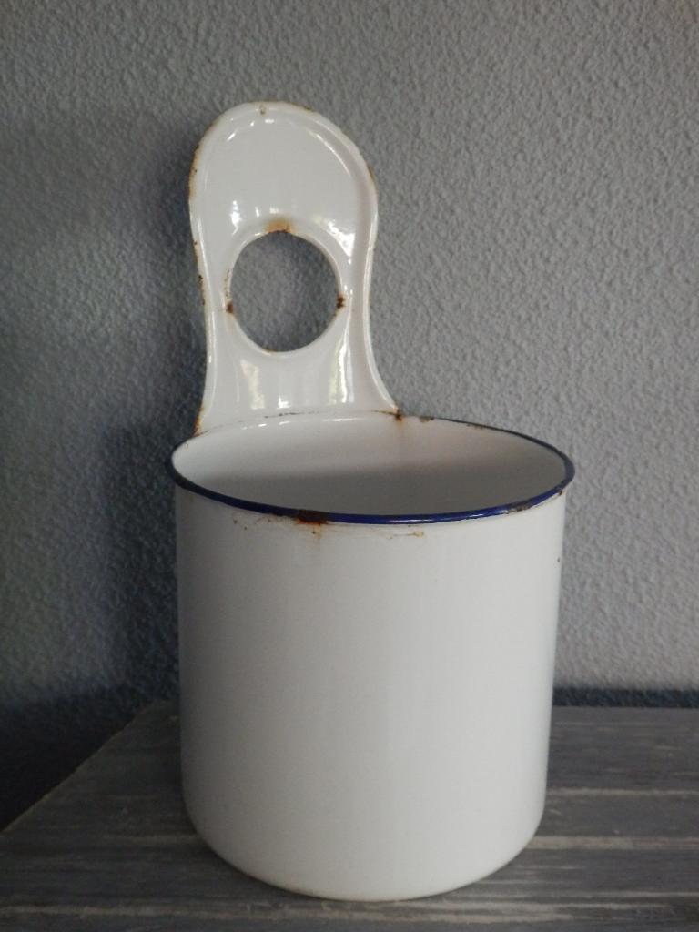 Witte emaille ´ophangpot´, Ophalen of Verzenden