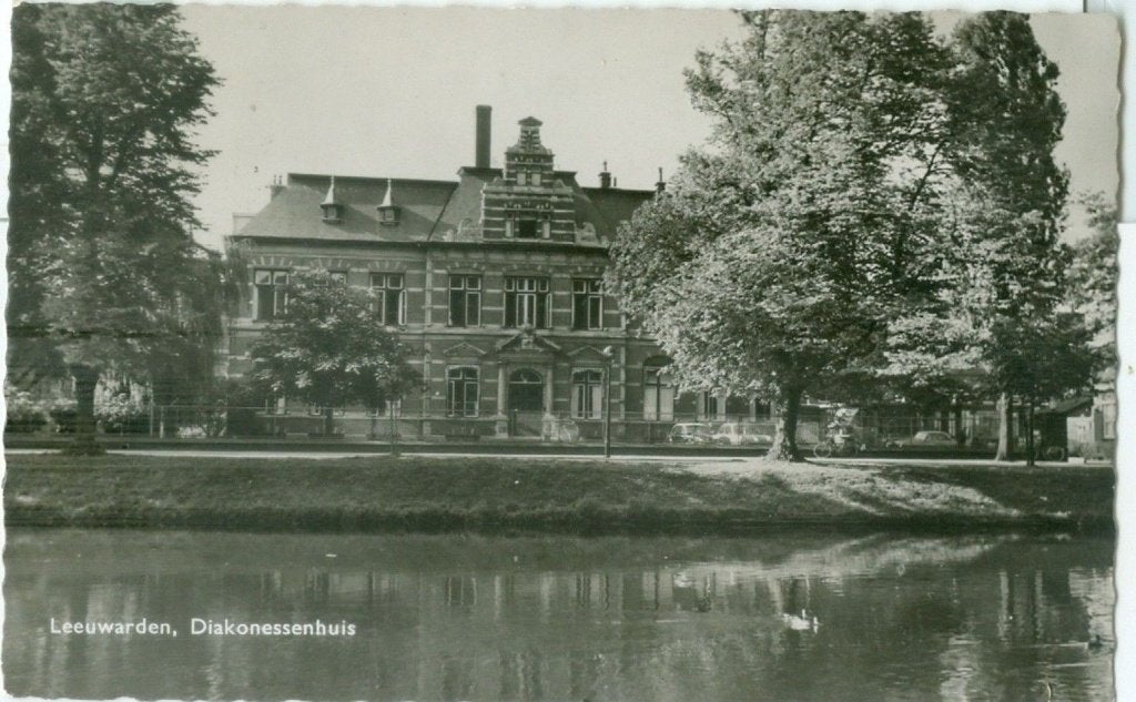 Leeuwarden 1959; Diakonessenhuis, gezien vanaf Prinsentuin., Verzenden, 1940 tot 1960, Gelopen, Friesland