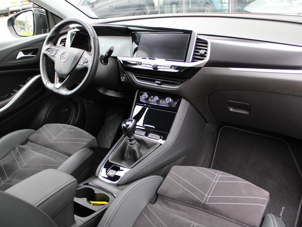 Opel Grandland 1.2 Turbo Ultimate | Navi / Alcantara / Camer, 12 maanden, Gebruikt, 1199 cc, Alcantara