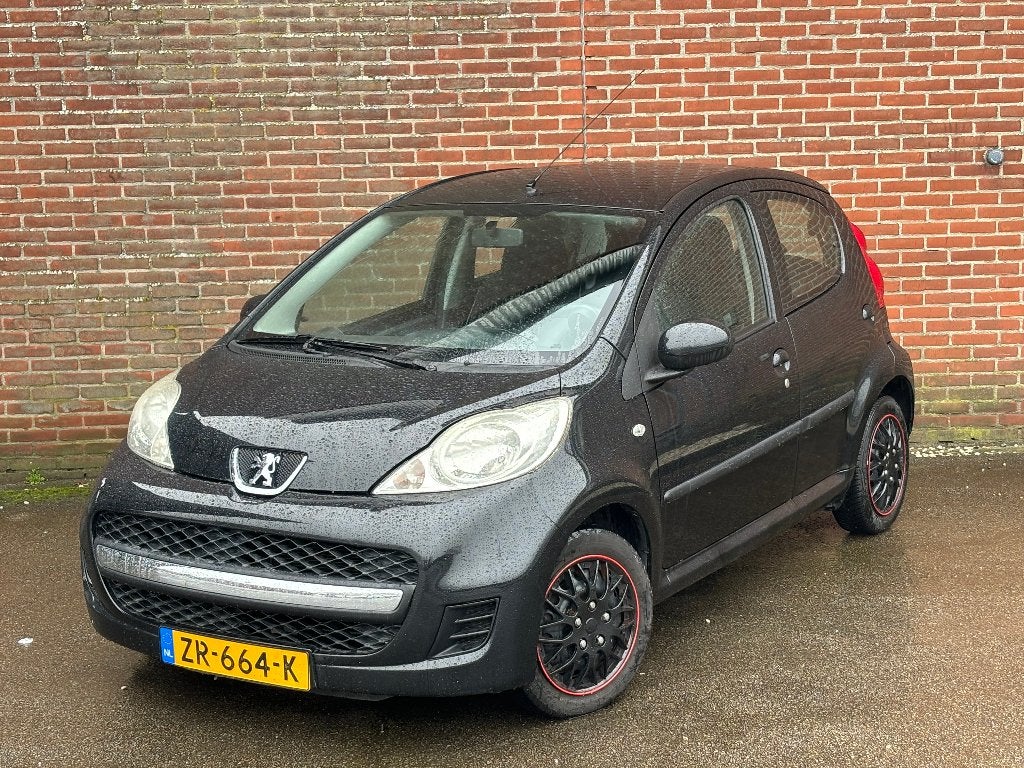 Peugeot 107 1.0 12V 5DR 2009 Zwart, Auto's, Voorwielaandrijving, Stof, Zwart, Airbags