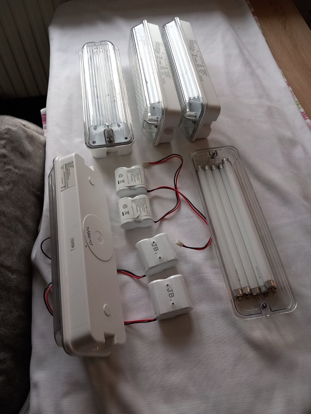 noodverlichting, Ophalen, Gebruikt