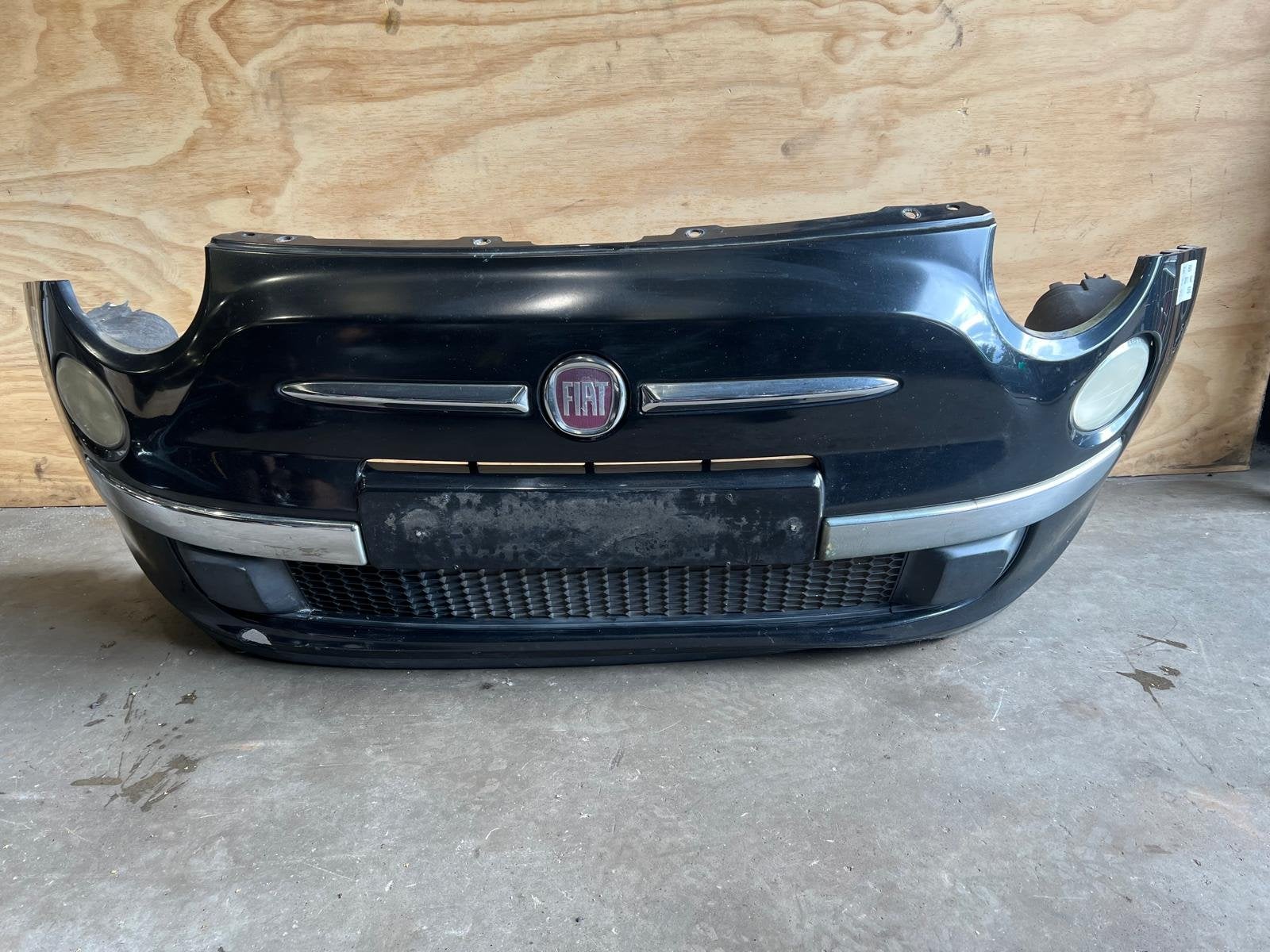 Fiat 500 Zwart C175 Voorbumper Voor 2007-2015, Gebruikt, Stellantis Europe S.p.A., Ophalen of Verzenden, Info@stellantis.com