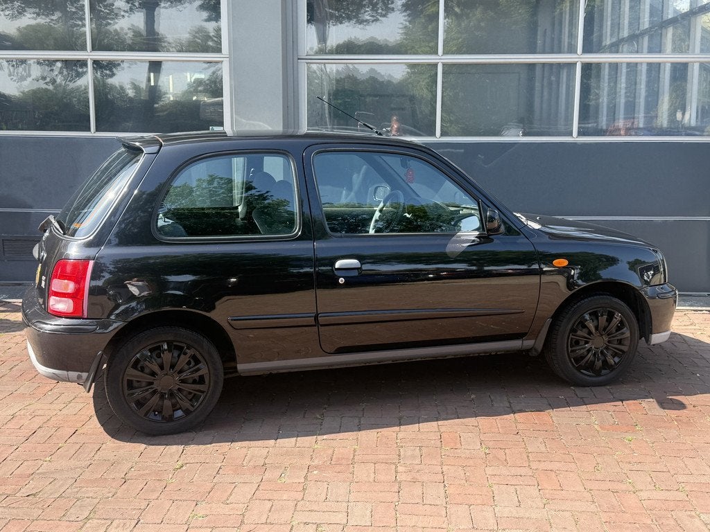Nissan Micra 1.0 Clair Airco Bj 2002 APK 12-2027 (bj 2002), Auto's, Nissan, Voorwielaandrijving, Stof, 4 cilinders, Zwart
