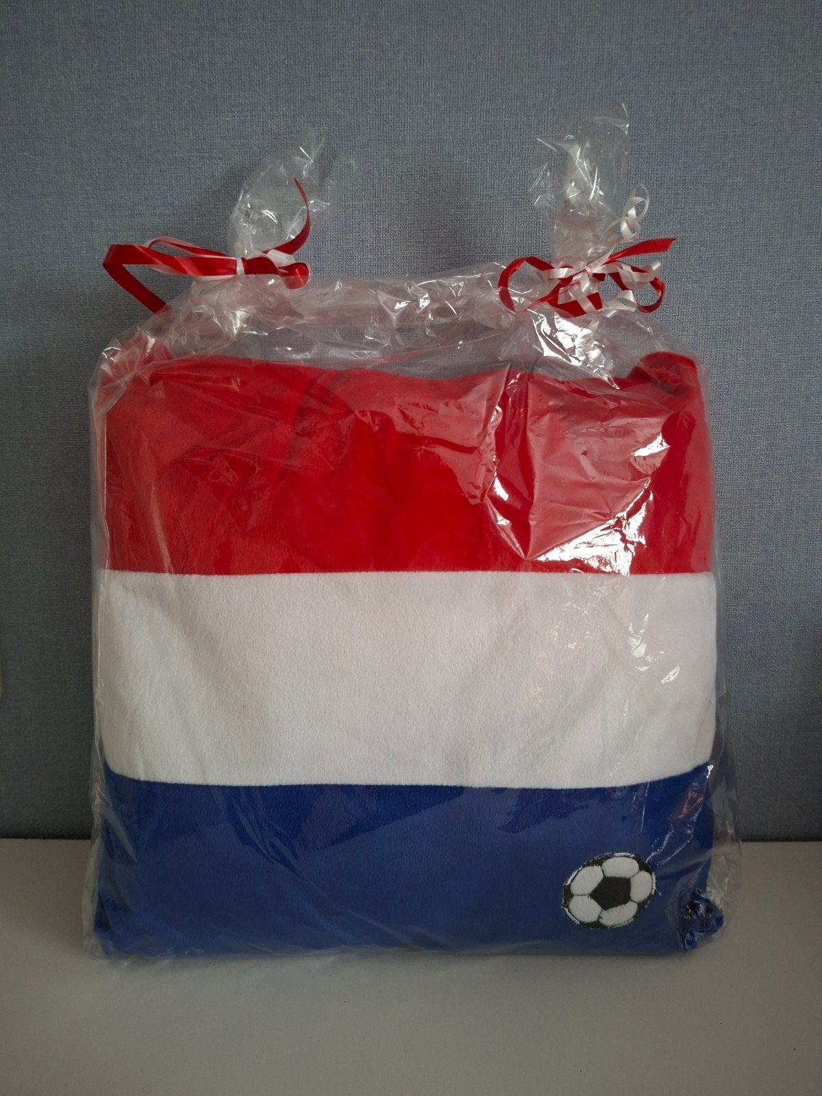 Kussentje rood-wit-blauw nieuw in folie, zachte mooie stof., Ophalen of Verzenden, Nieuw, Overige typen, Oranje of Koningsdag
