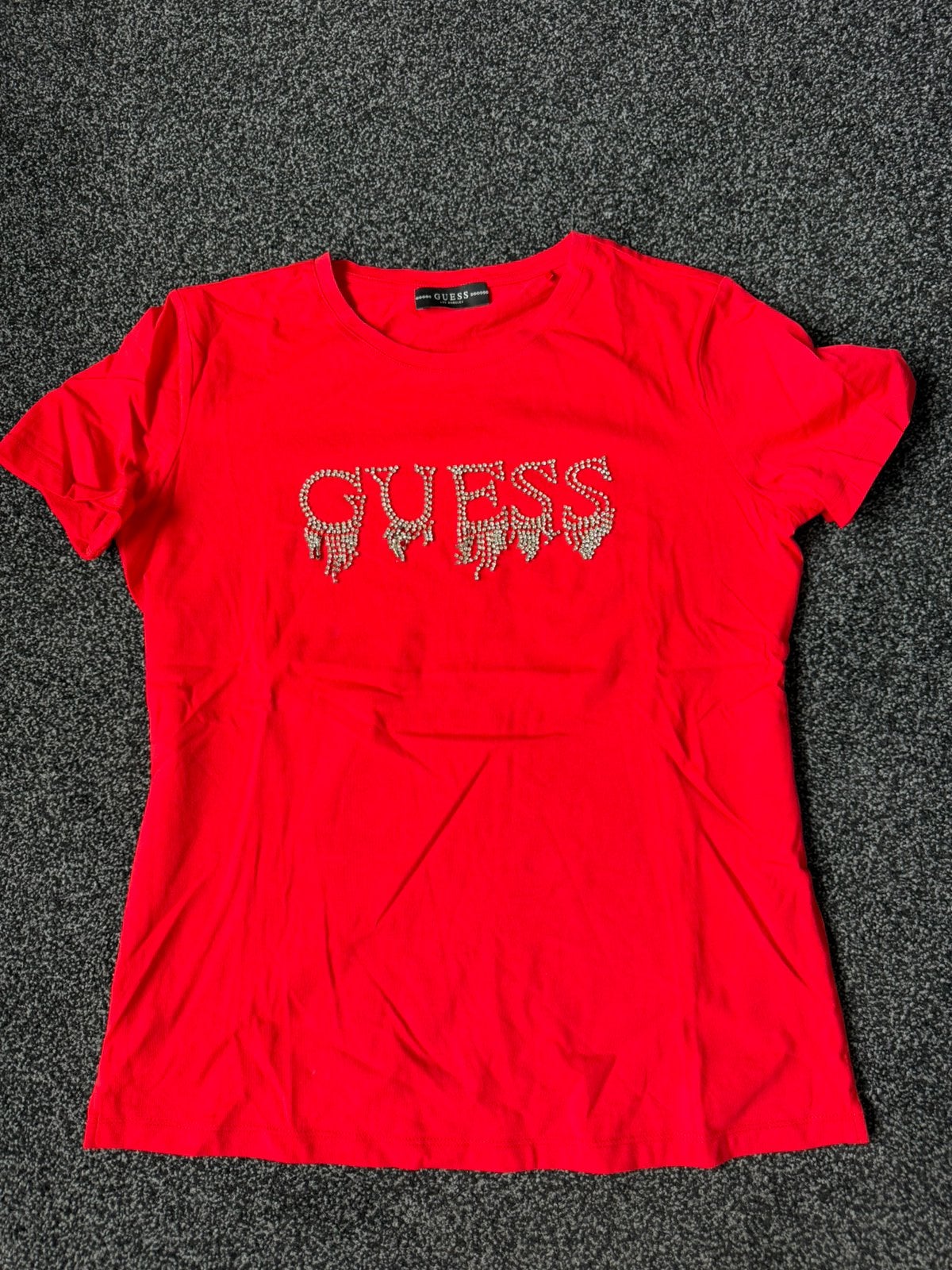 Guess shirt rood maat M nieuw, Maat 38/40 (M), Nieuw, Ophalen of Verzenden, Korte mouw