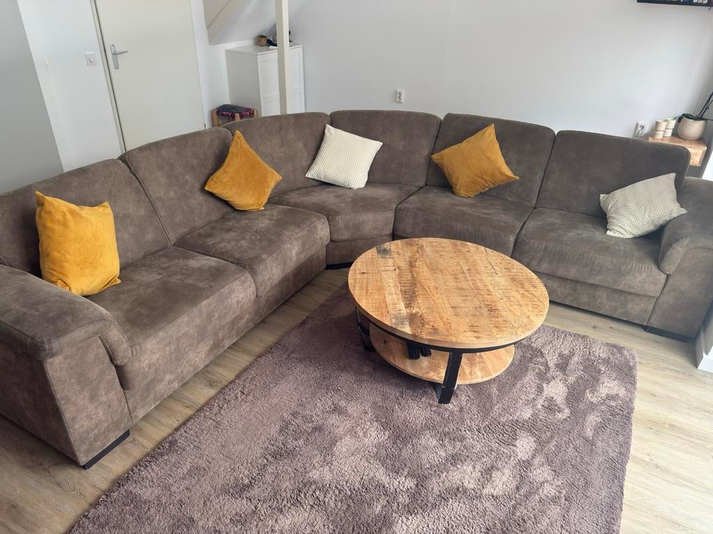 Grote hoekbank in bruine suede stof, van Haco gekocht., 250 tot 300 cm, Gebruikt, Hoekbank, Ophalen of Verzenden