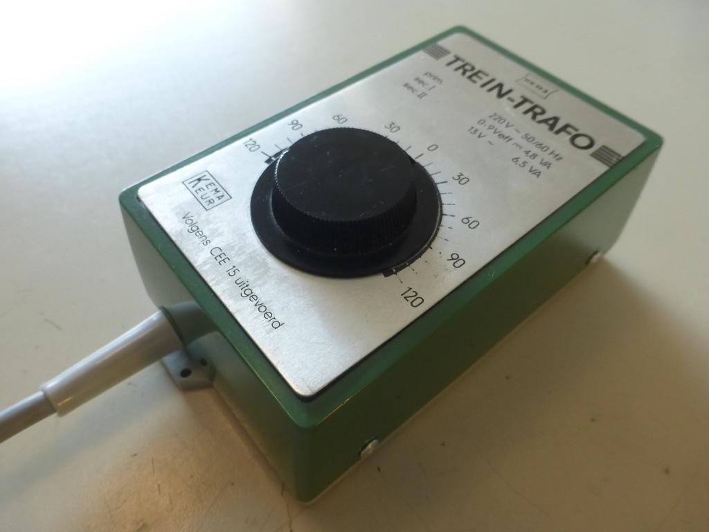 DC Trafo Siemens 4AA2810 , Hobby en Vrije tijd, Modeltreinen | H0, Overige merken, Transformator of Voeding, Gebruikt, Gelijkstroom