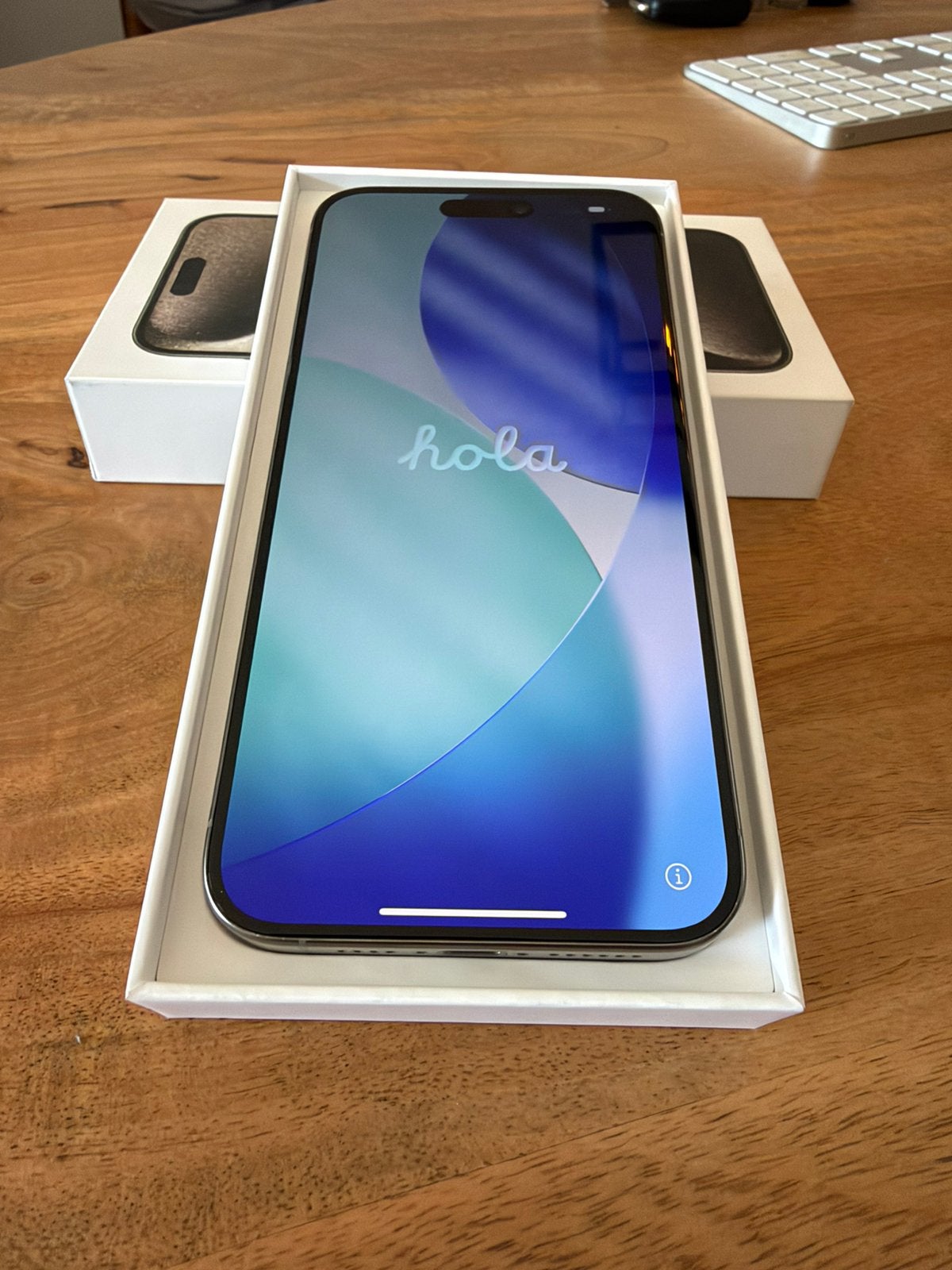 Foto 5 van Iphone 15 Pro Max - Natural Titanium - 256 GB