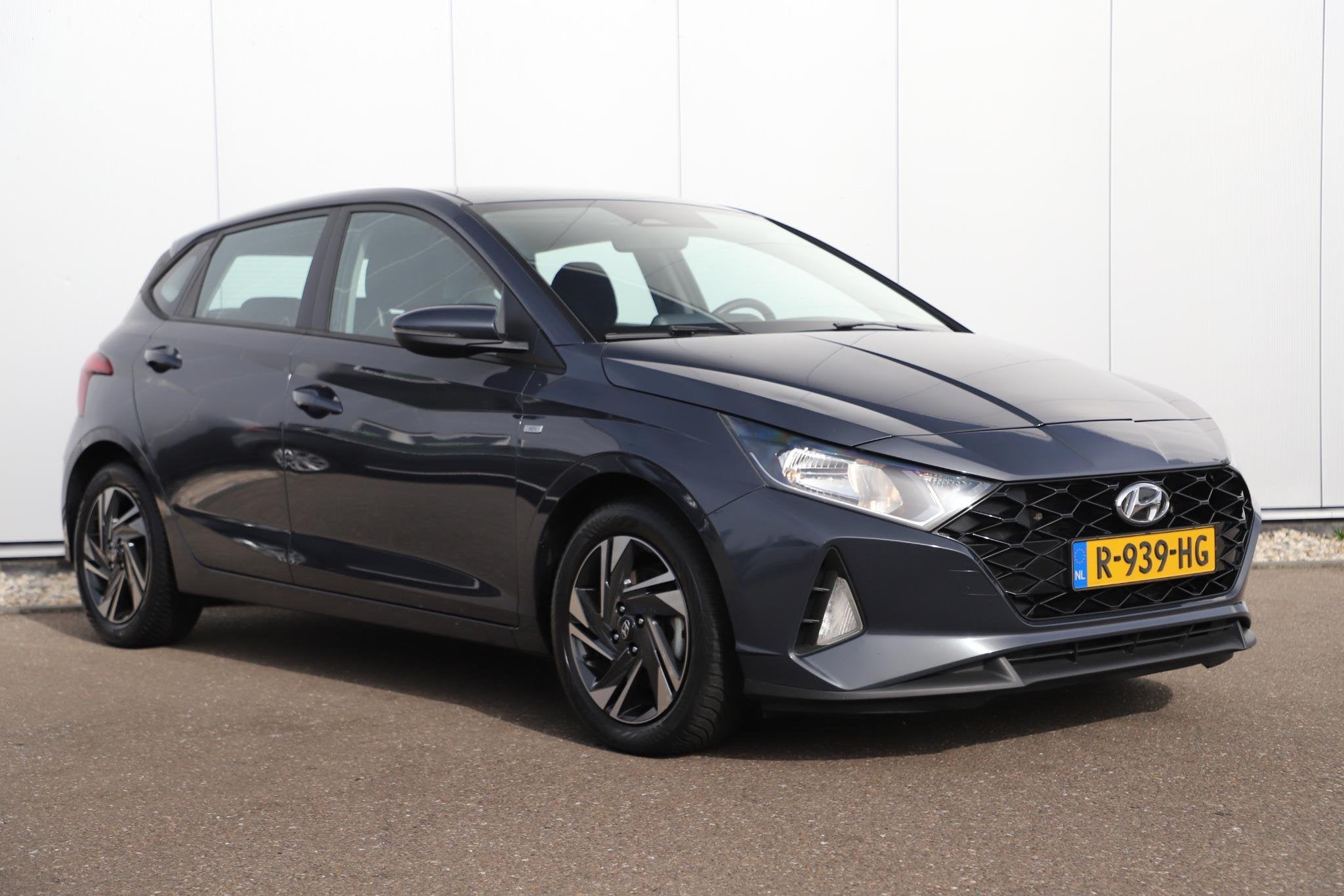 Hyundai i20 1.0 T-GDI Comfort Smart 101PK Navigatie Achterui, Gebruikt, Euro 6, Met garantie (alle), Origineel Nederlands