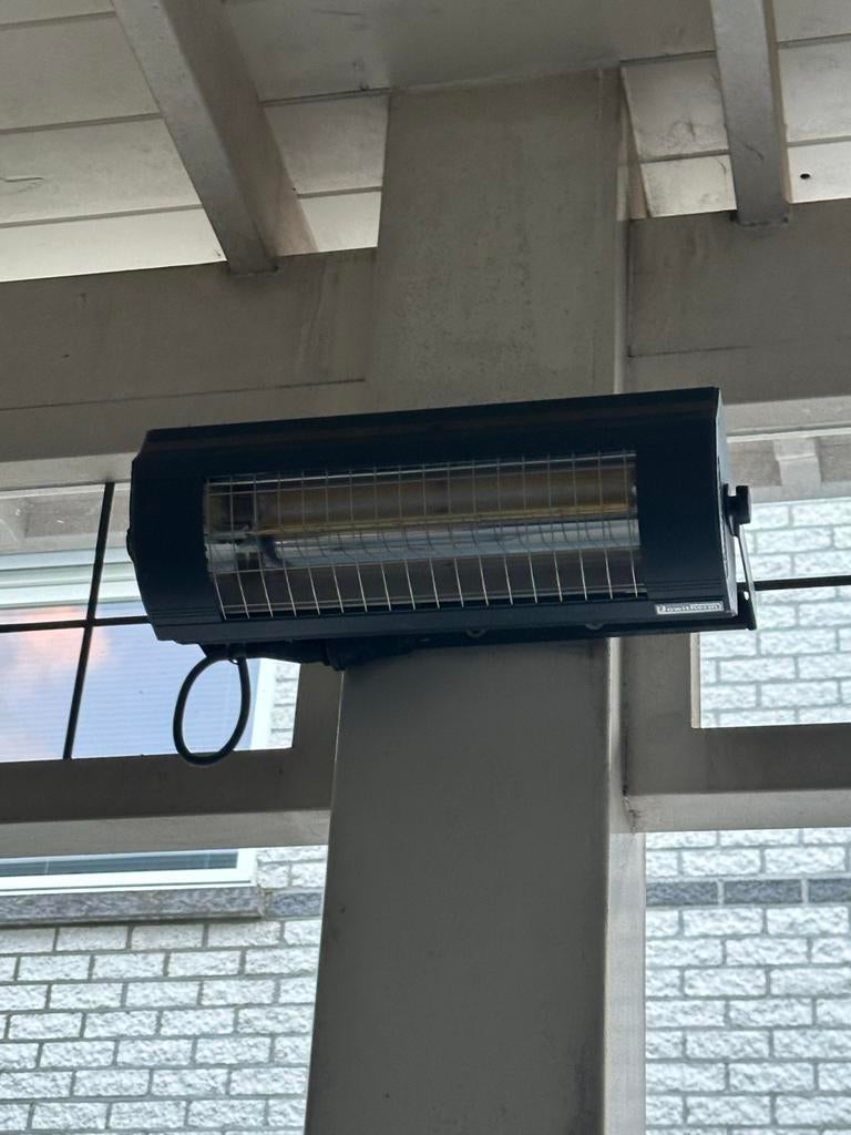 Warmtelamp voor terras 2 stuks 2000 watt, Tuin en Terras, Ophalen of Verzenden, Gebruikt, Elektrisch, Wand