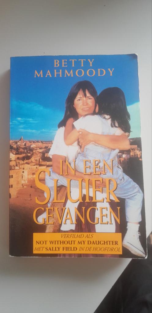 In een sluier gevangen, Boeken, Ophalen of Verzenden