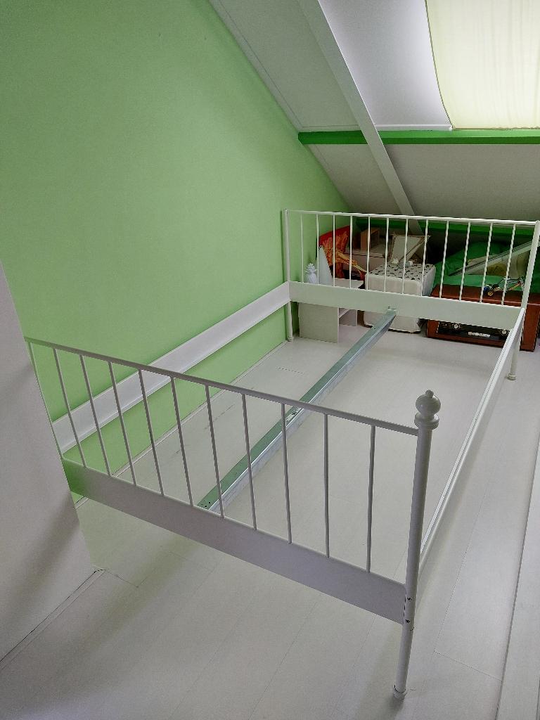 2 persoons bed metaal Ikea, Huis en Inrichting, Slaapkamer | Bedden, Ophalen, Gebruikt, Wit, Tweepersoons