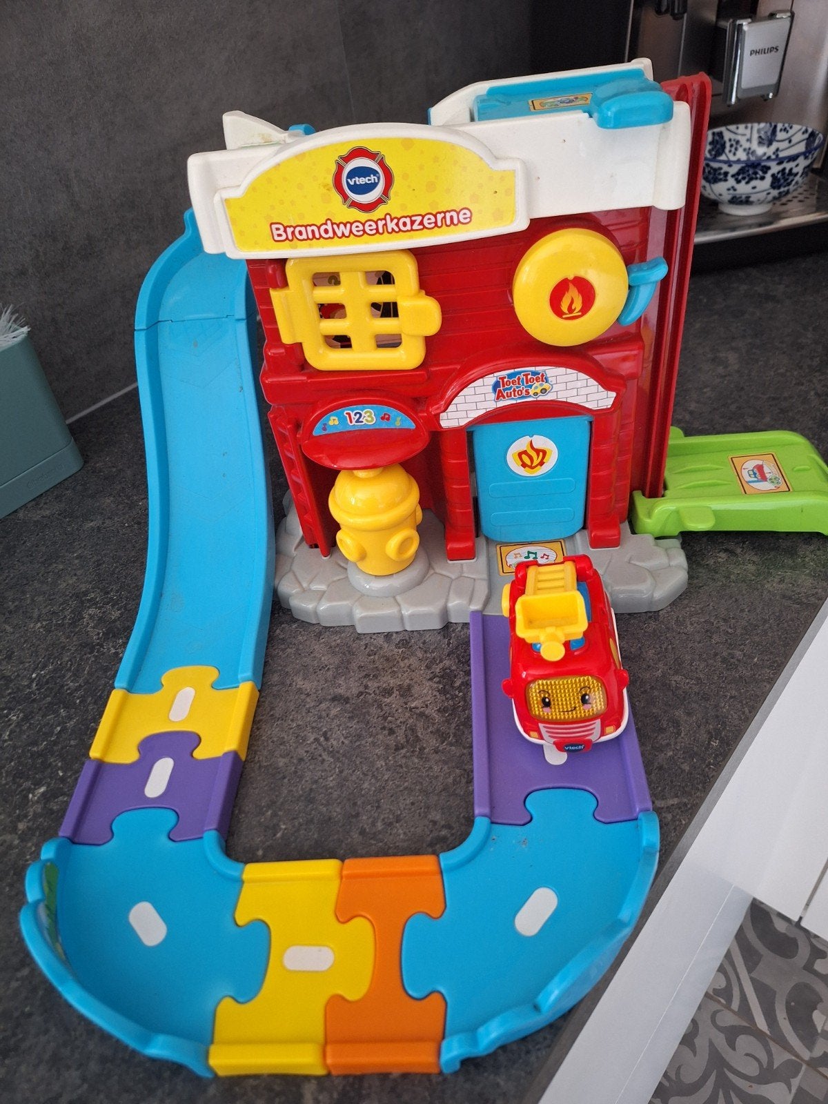 VTech Toet Toet Auto's Brandweerkazerne, Kinderen en Baby's, Speelgoed | Vtech, Ophalen of Verzenden, Zo goed als nieuw, 6 maanden tot 2 jaar