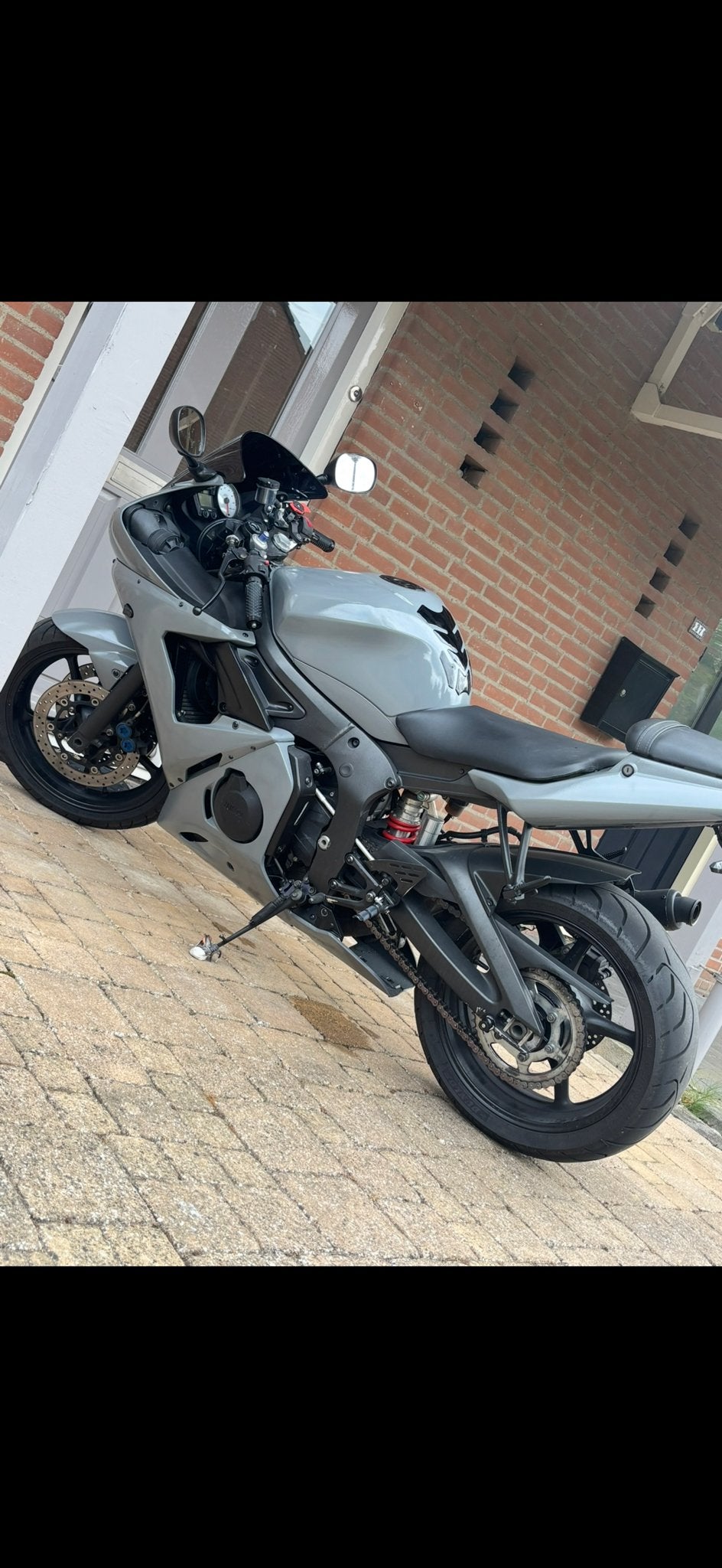 Yamaha R6 - Nardo grey, Motoren, 4 cilinders, Motorrijbewijs A, Gebruikt, Meer dan 35 kW