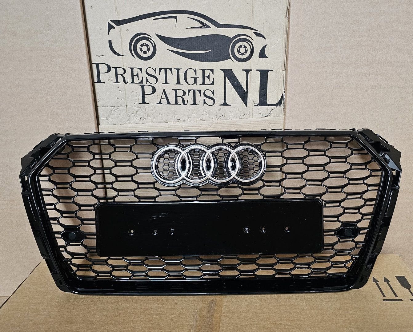 Grill Audi A4 B9 8W RS4 Look Black Grille bj.2015-2019 NIEUW, -, Voor, Nieuw, Ophalen of Verzenden