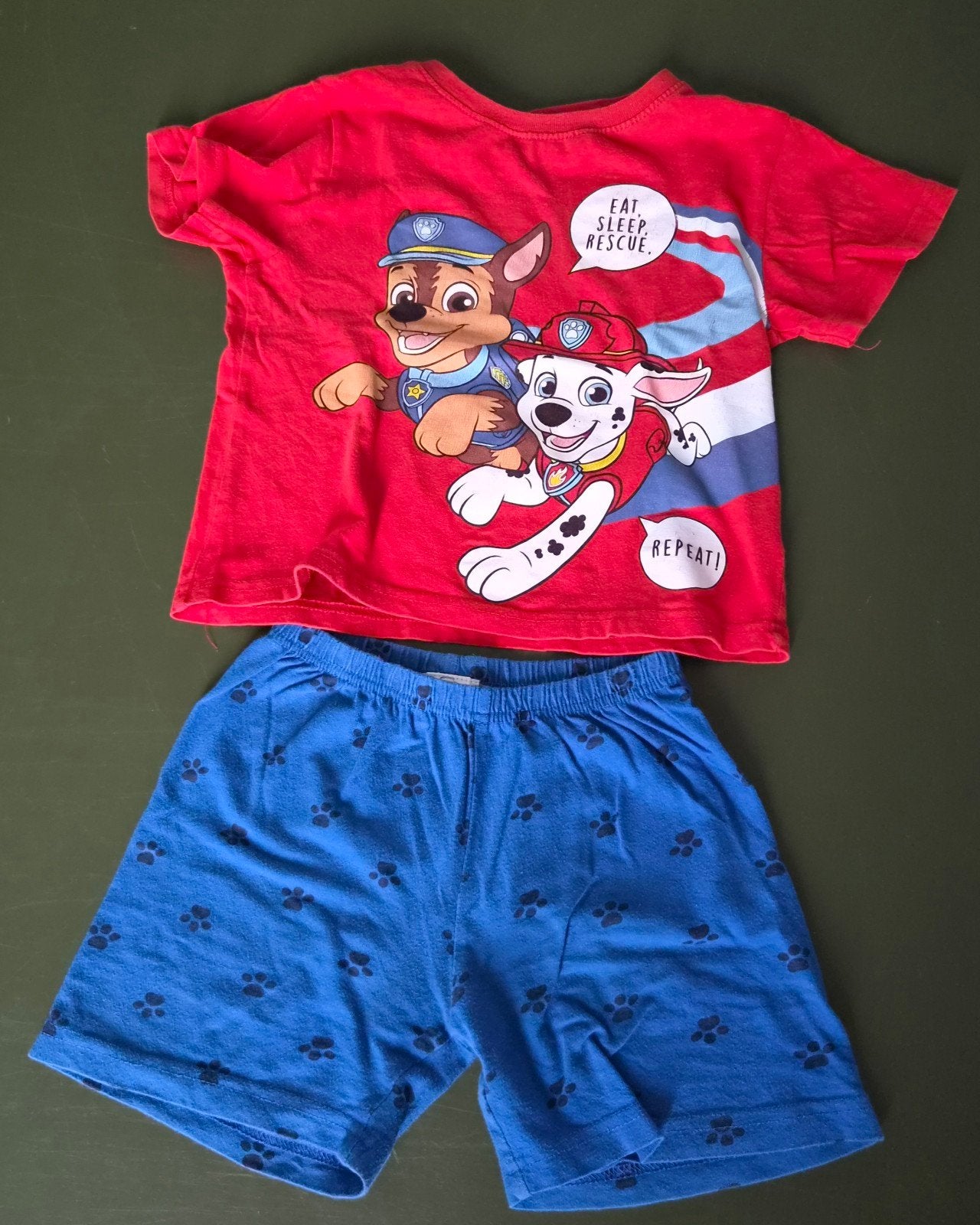 Paw Patrol setje: T-shirt en korte broek maat 98/104, Ophalen of Verzenden, Zo goed als nieuw, Setje, Nickelodeon