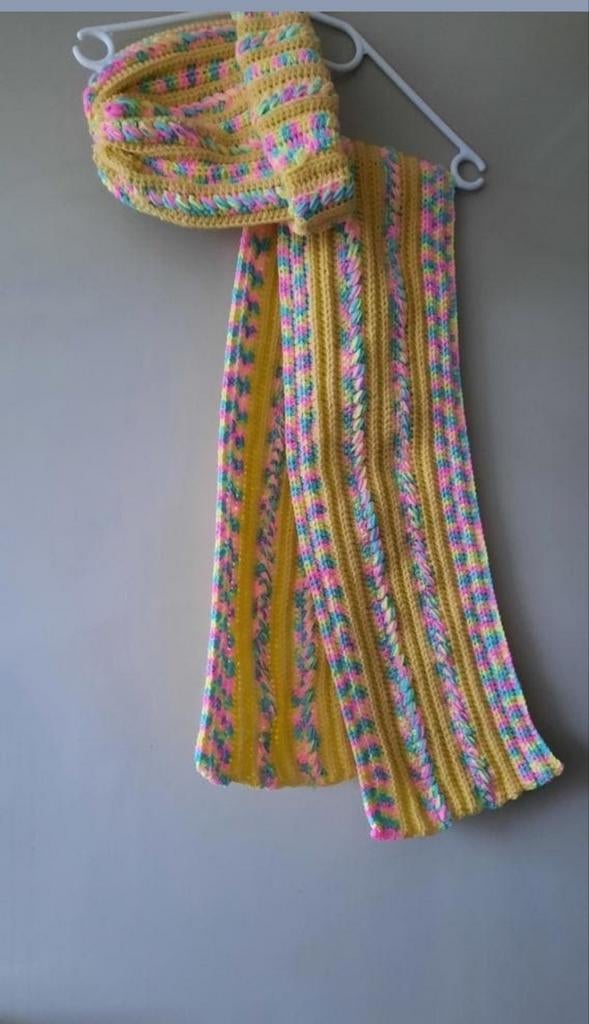 Muts en bijpassende sjaal, Ophalen of Verzenden, Nieuw, Maat 46/48 (XL) of groter, Muts