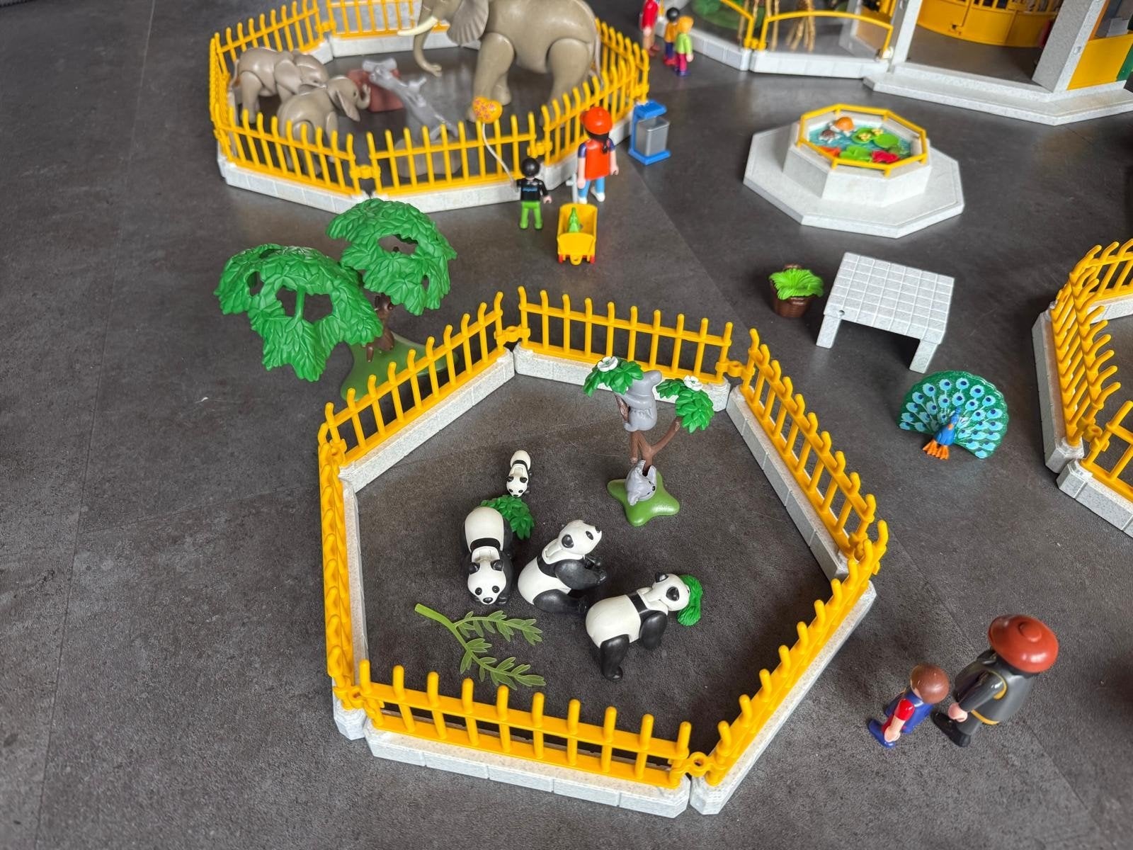 Playmobil - Grote Dierentuin, Kinderen en Baby's, Speelgoed | Playmobil, Ophalen of Verzenden, Zo goed als nieuw