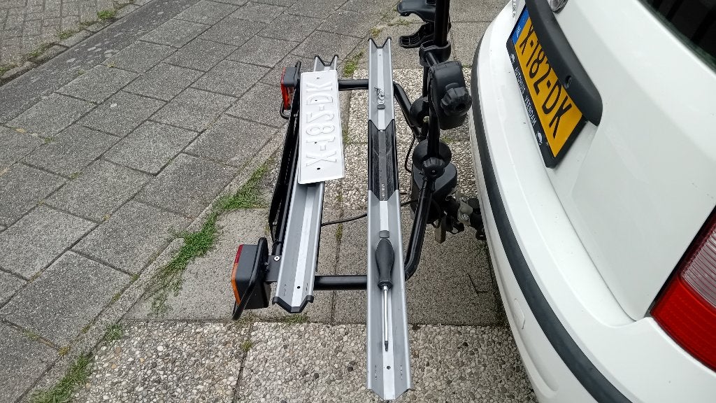 Te koop thule fietsen drager, Gebruikt, Brede banden, Ophalen of Verzenden, 2 fietsen