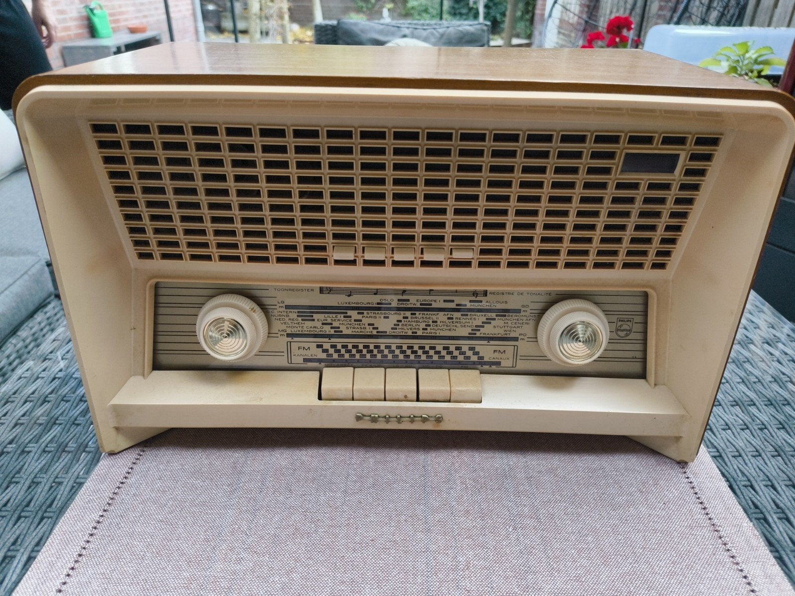 Vintage Philips buizenradio B4X82A /01, Ophalen, Gebruikt, Radio