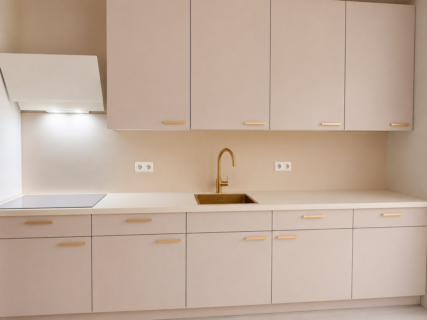 Luxe complete keuken met inbouwapparatuur | Nieuwstaat, Ophalen, Zo goed als nieuw, Wit, Composiet