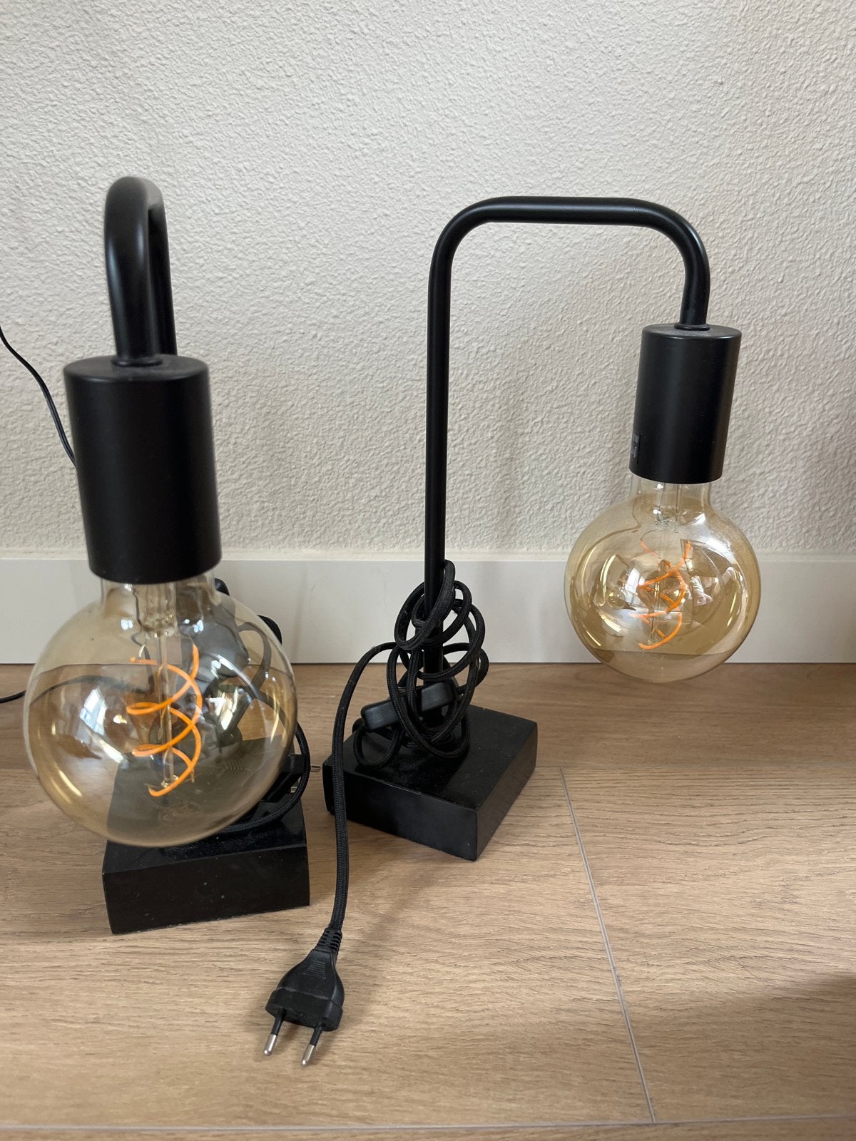 Set van 2 moderne tafellampen met Edison gloeilampen, Ophalen, E27 (groot), Zwart, Modern