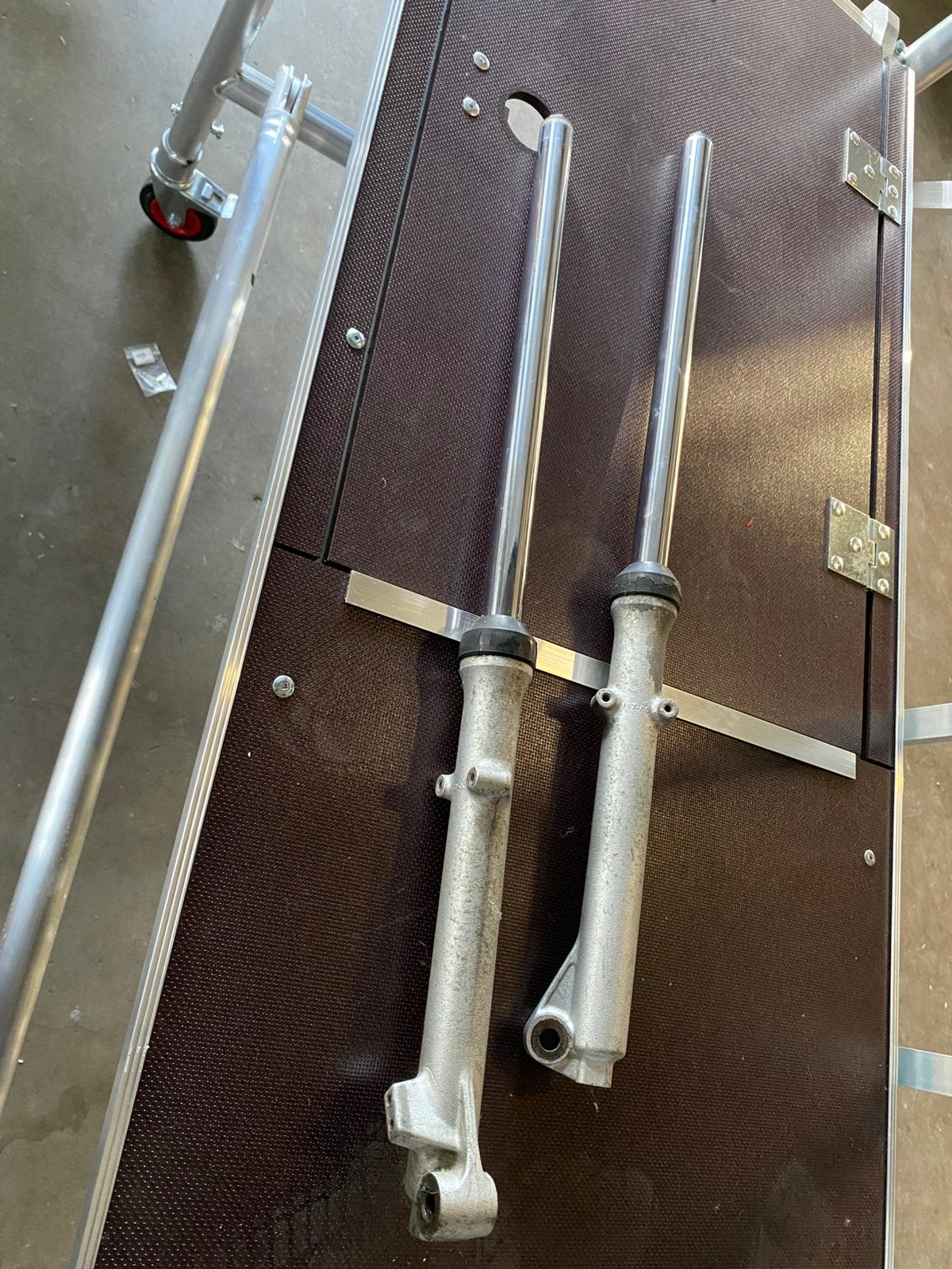 Orginele voorpoten honda mt en remtrommel mb mt mtx mbx, Ophalen of Verzenden, Gebruikt, Overige typen