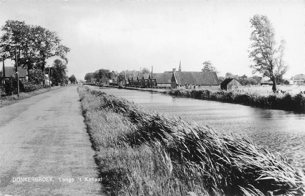 703-025-047 Donkerbroek langs t Kanaal, Verzenden, Voor 1920, Friesland